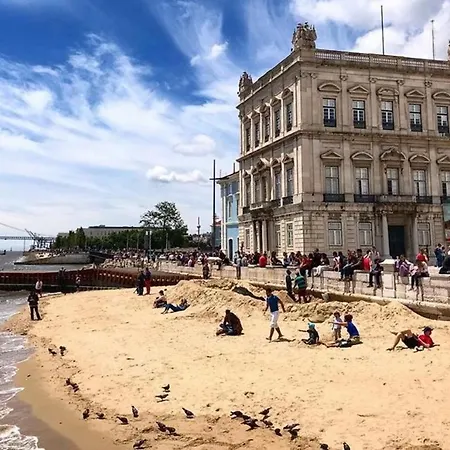 The Downtown Terrace - Fabulous Views, Sun Deck, Penthouse, 5th-floor No Lift *