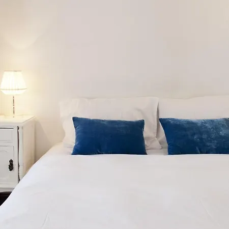 Apartment Penthouse At Downtown With Sun Deck & Amazing Views Lisbon