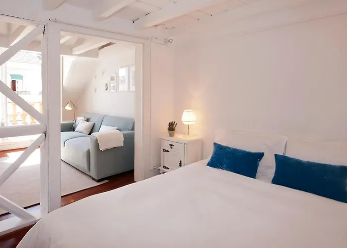 شقة The Downtown Terrace - Fabulous Views, Sun Deck, Penthouse, 5th-floor No Lift