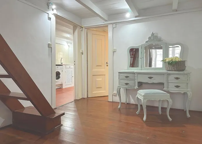 شقة The Downtown Terrace - Fabulous Views, Sun Deck, Penthouse, 5th-floor No Lift *